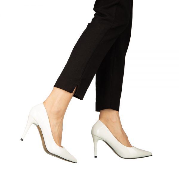 Дамски обувки с ток бели  от еко кожа  Rocha, 3 - Kalapod.bg